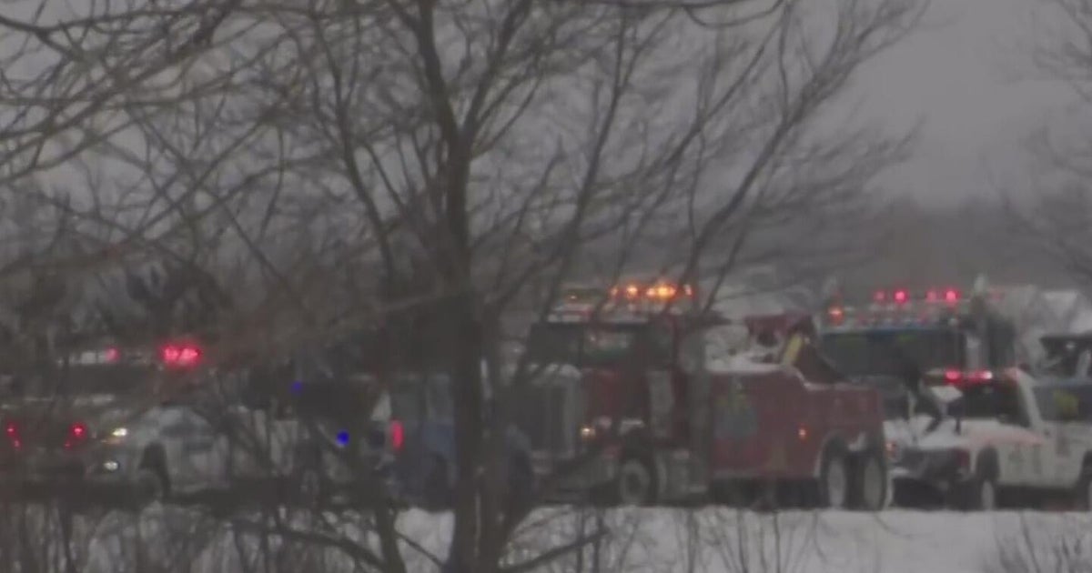 I-196 reopens after 100-car pileup in Ottawa County - CBS Detroit