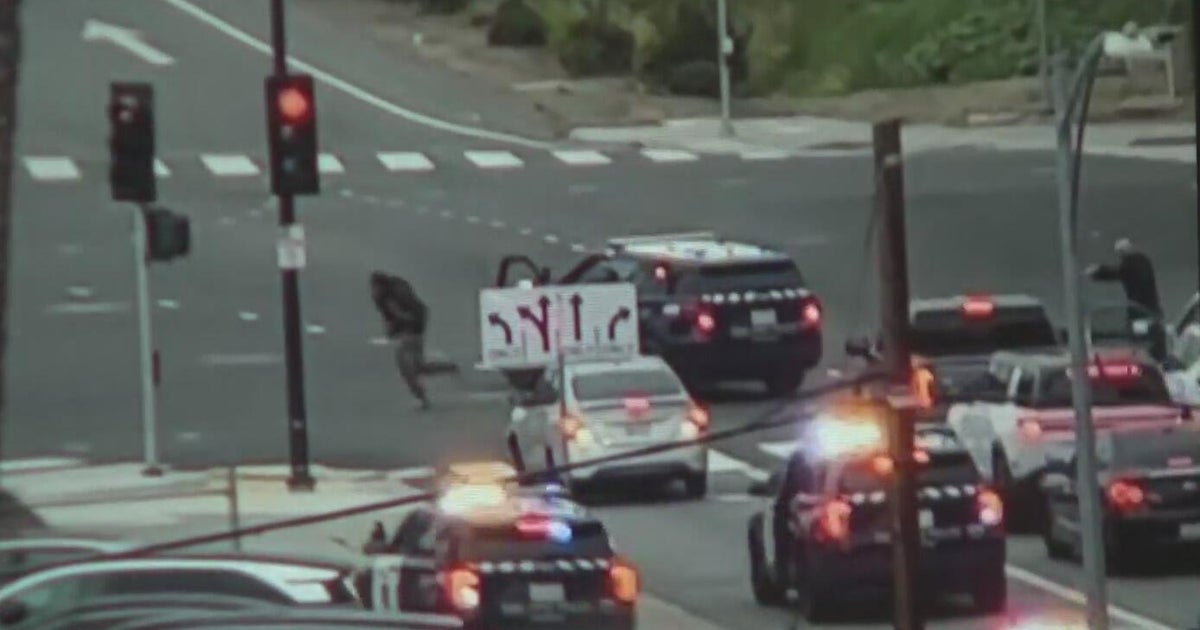 Suspect in Bay Area carjacking dies after police shooting, being run ...