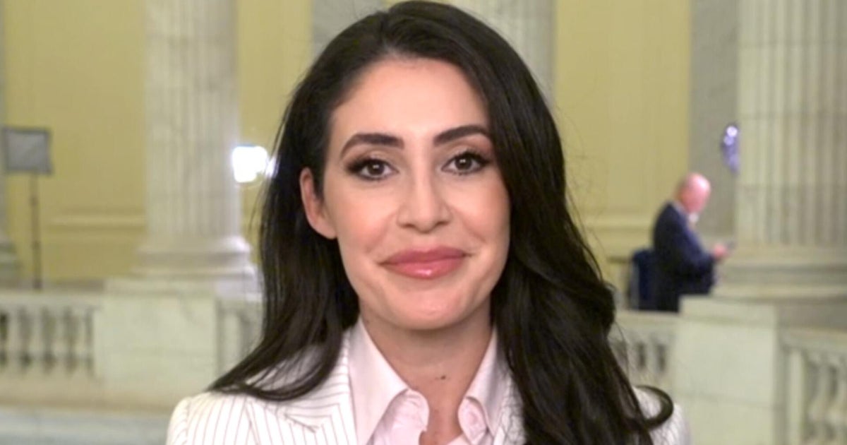 Luna pushes for bill capping credit card rates