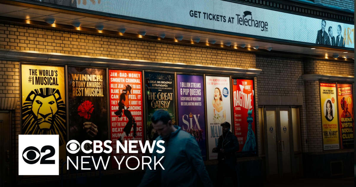BroadwayCon 2026 kicks off, allowing fans to meet and interact with stars