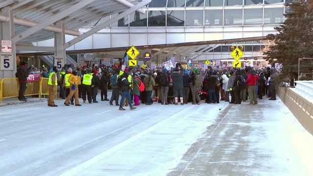 raw-msp-airport-protest-phillips-012326.jpg 