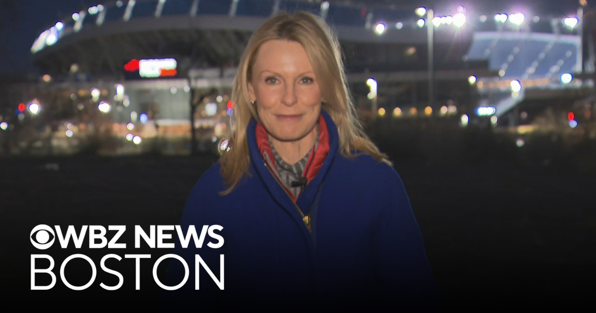 WBZ's Lisa Hughes arrives in Denver ahead of Patriots-Broncos AFC Championship
