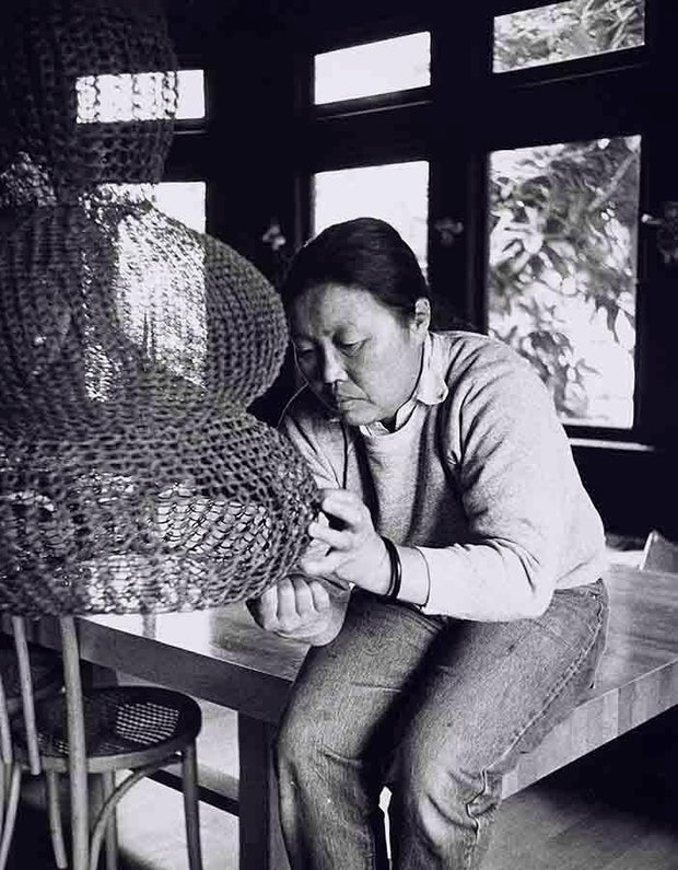 ruth-asawa-at-work-900.jpg 