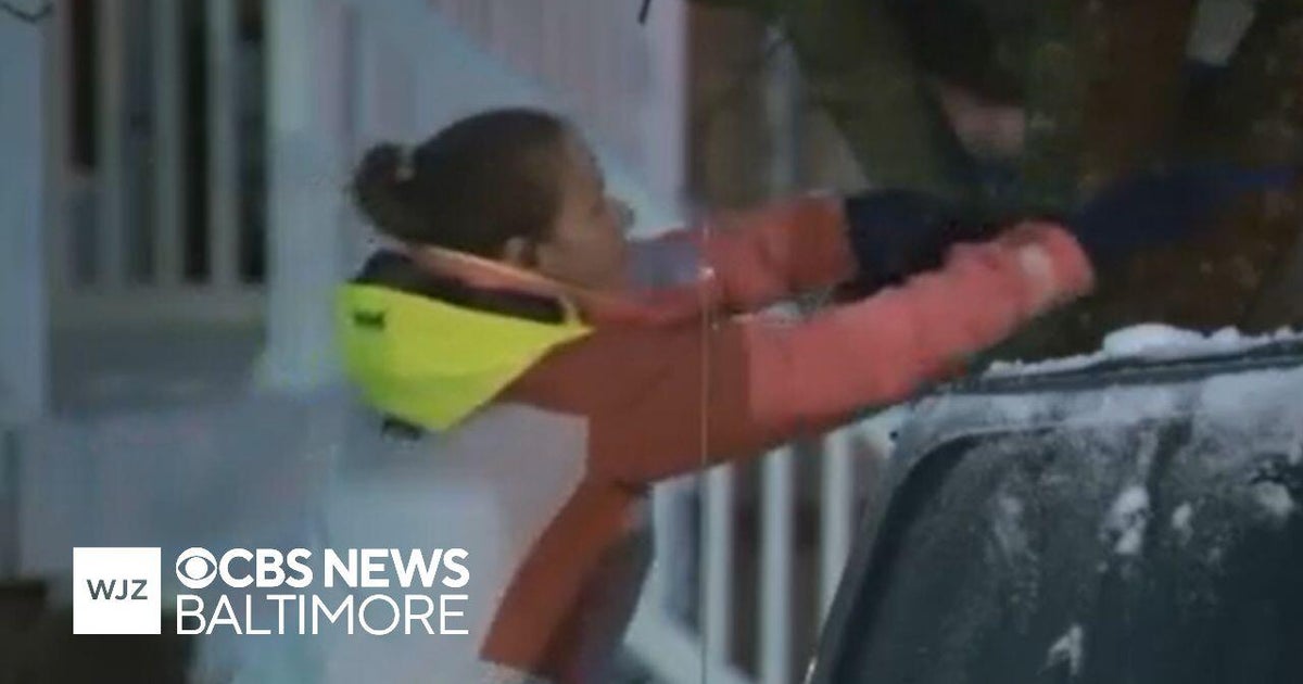 Maryland neighbors work all day to clear snow ahead of deep freeze