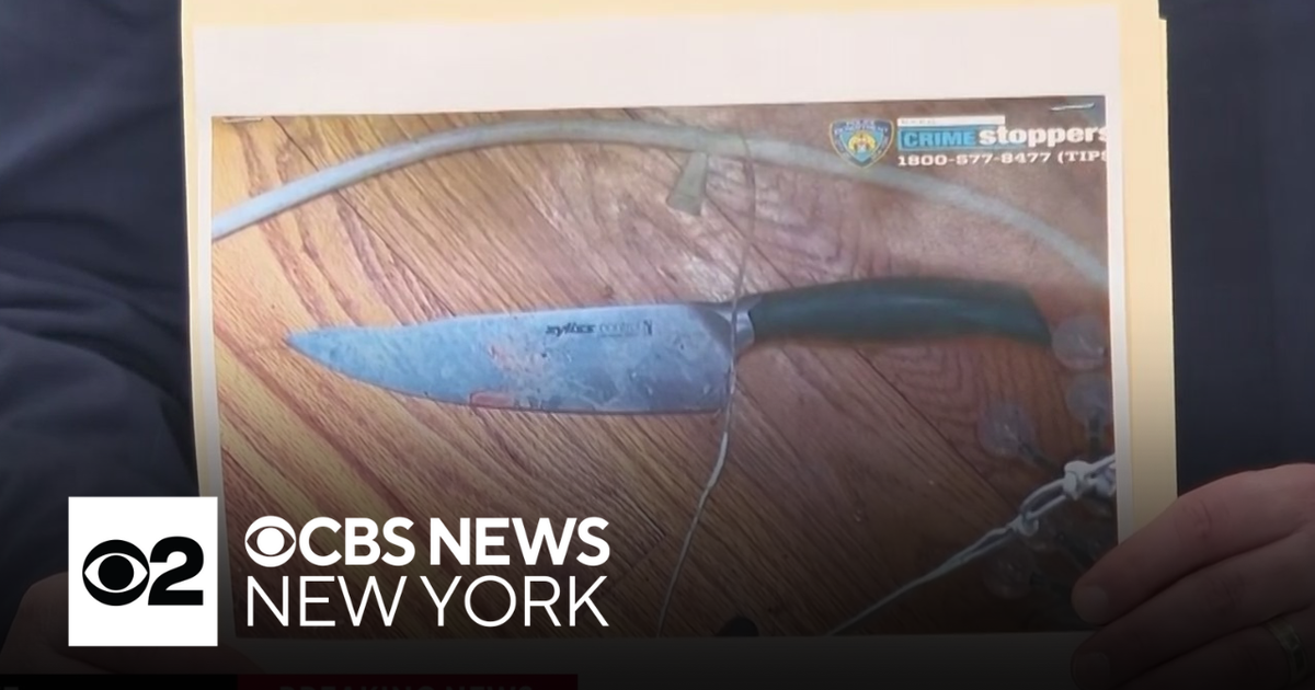 NYPD update on police shooting in Queens - CBS New York