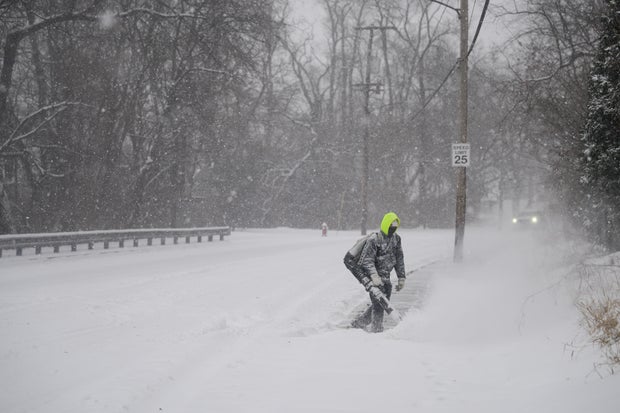 US Winter Storm Prompts Power Grid Emergencies, Travel Chaos 