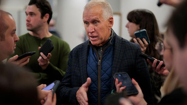 Senate Lawmakers Return To Hill As Friday Evening Government Shutdown Deadline Looms 