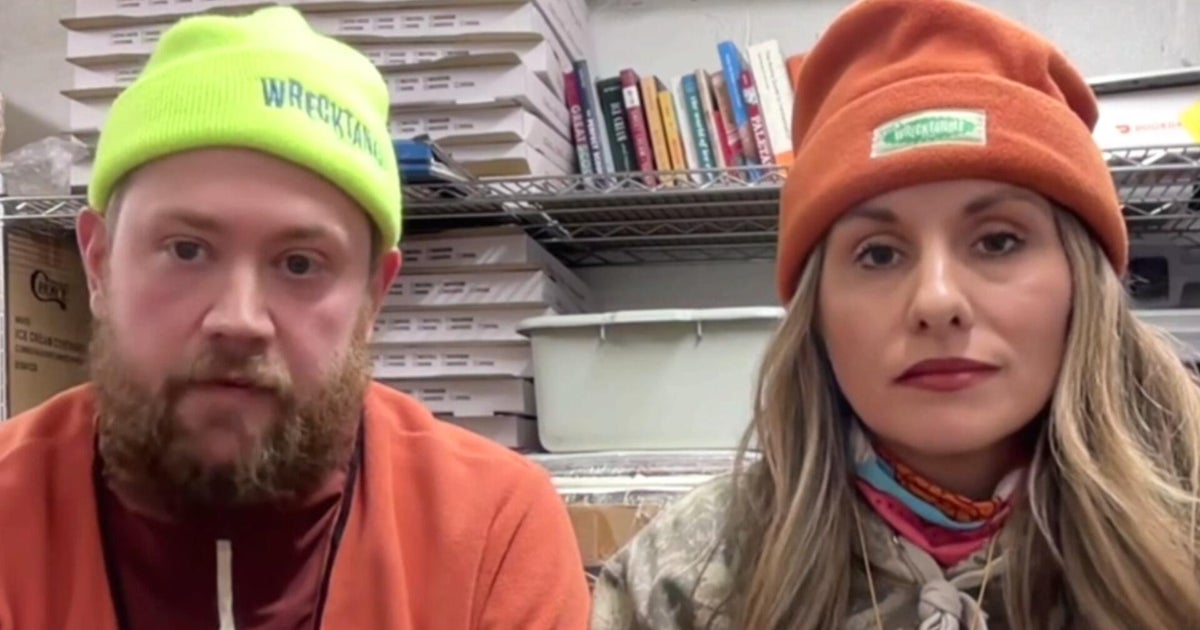 Minneapolis pizza shop owners feed vulnerable neighbors during immigration crackdown