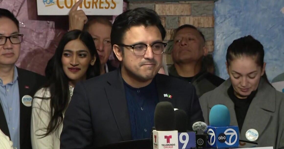 Ald. Byron Sigcho-Lopez announces independent run for Rep. Chuy Garcia's congressional seat