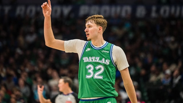 Hornets Mavericks Basketball 