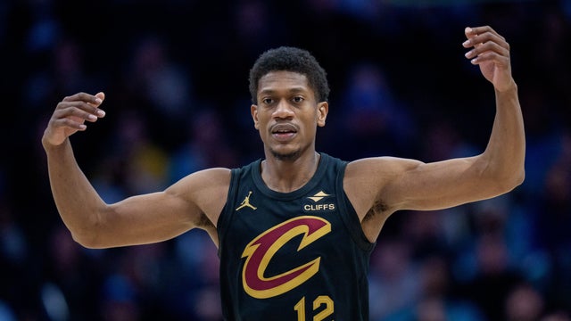 Cleveland Cavaliers v Charlotte Hornets 