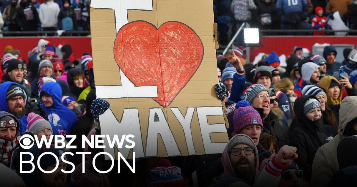 Thousands of Patriots fans brave freezing cold for Super Bowl send-off rally