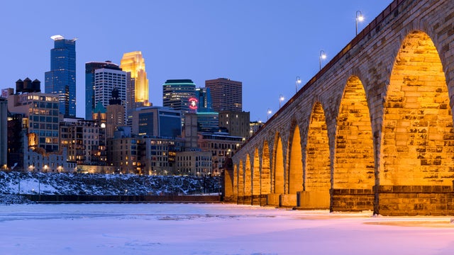 Massive Panorama, Stone Arch Bridge, Minneapolis, Minnesota, America 
