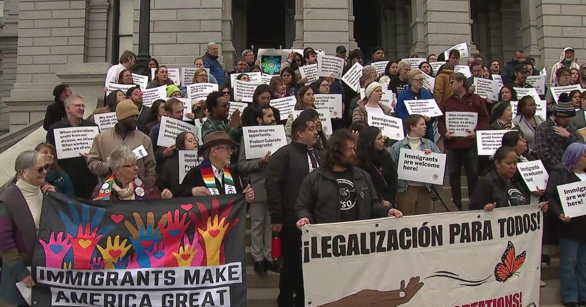 Immigration agents could be sued in state court in Colorado under a bill by Democrats