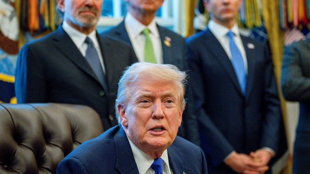 Trump Unveils $12 Billion Mineral Reserve With Record Ex-Im Loan 