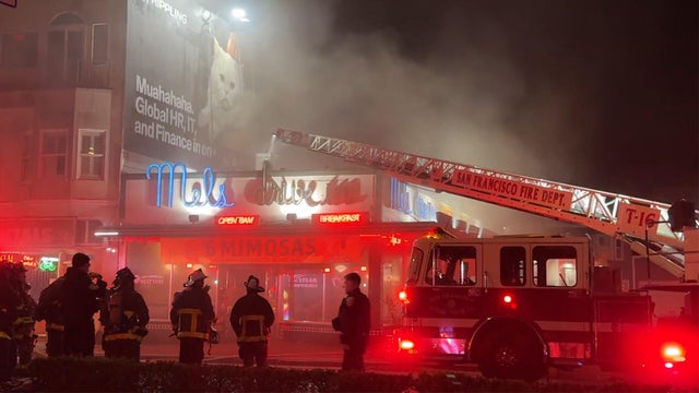 sf-fire-dept-mels-drive-in-fire.jpg 