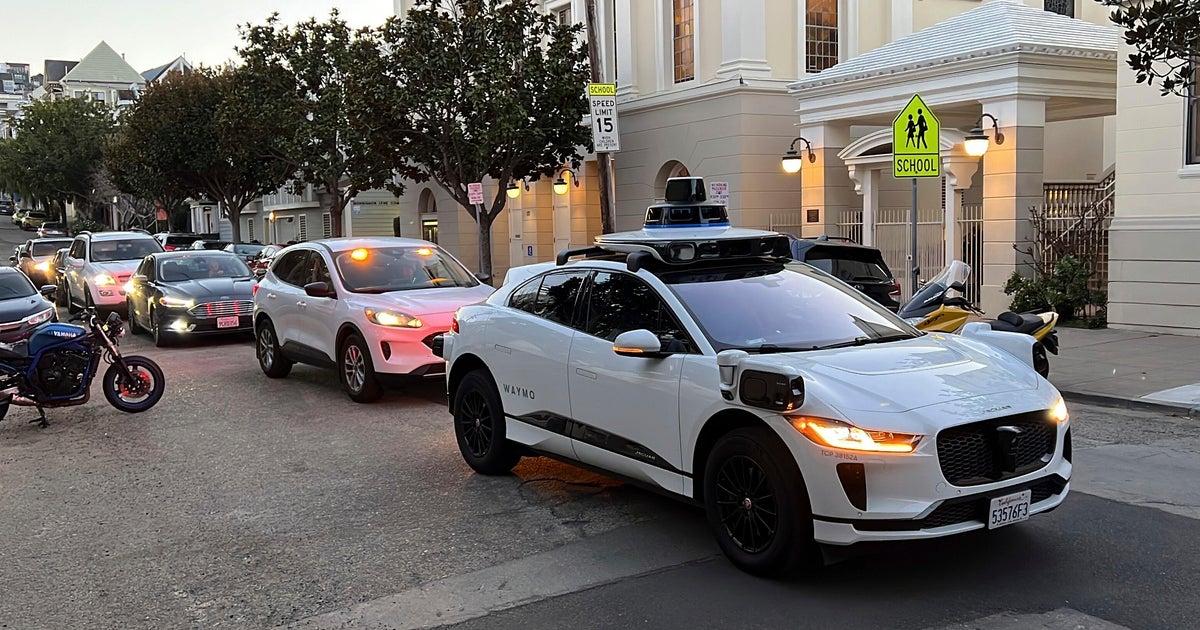 Tesla, Waymo execx defend self-driving cars before Senate committee