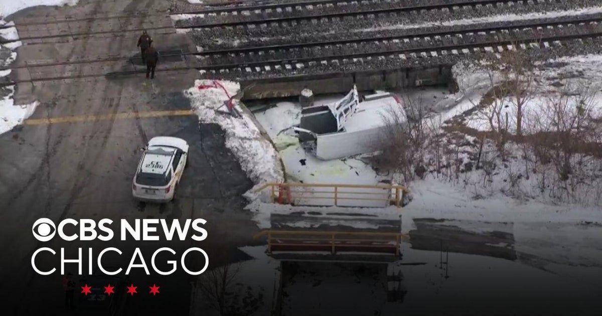 Amtrak train hits vehicle near Lemont