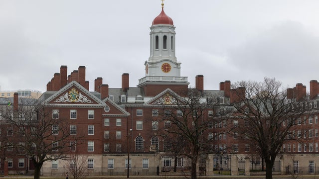 Harvard University Announces Free Tuition For Students From Families That Make Under 200K A Year 