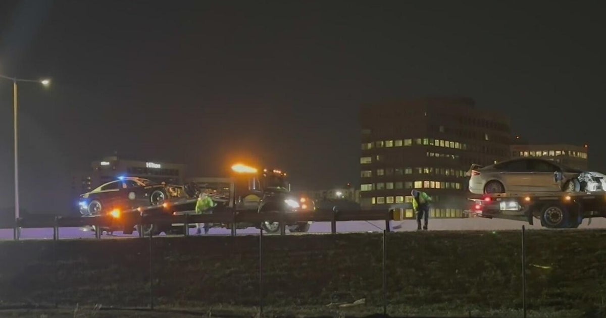 Driver slams into FHP cruiser on Dolphin Expressway, officials say ...