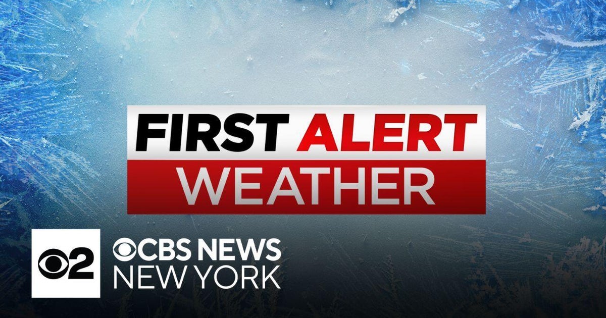 Sunny Monday afternoon in NYC but it's still very cold - CBS New York