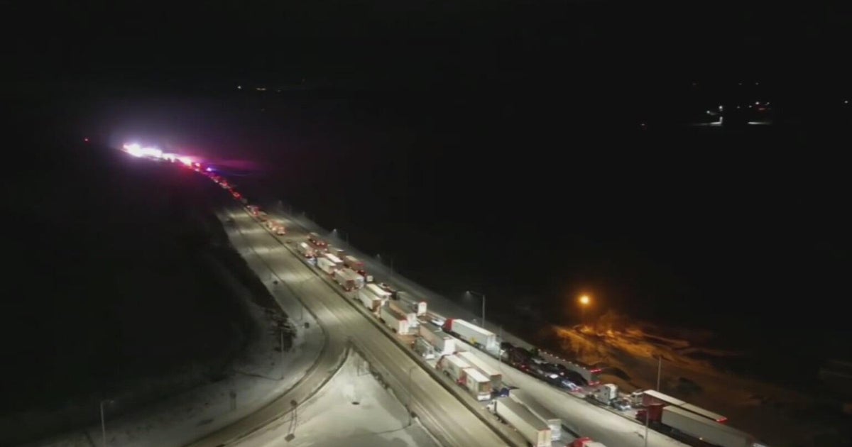 Overnight wrong-way crash on Interstate 70 shuts down traffic in ...