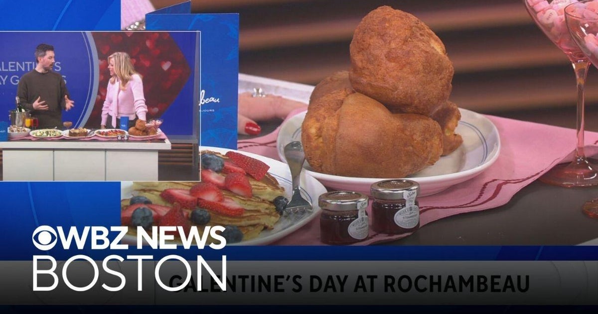 Celebrating Galentine's Day at Rochambeau