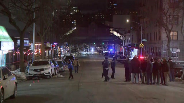 NYPD presence in the street near elevated subway tracks 