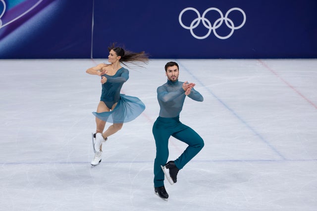 Madison Chock says ice dance judges should "be vetted and reviewed" after  France's controversial win at Winter Olympics - CBS News