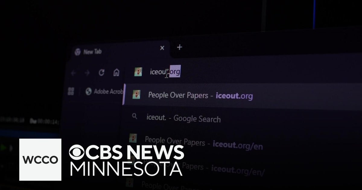 How volunteers are mapping out ICE sightings in Minnesota, across U.S.