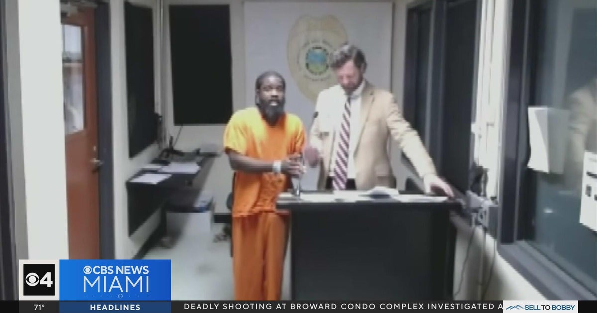 USPS clerk accused of stealing over a M worth of Treasury checks around Miami-Dade, police say – CBS News