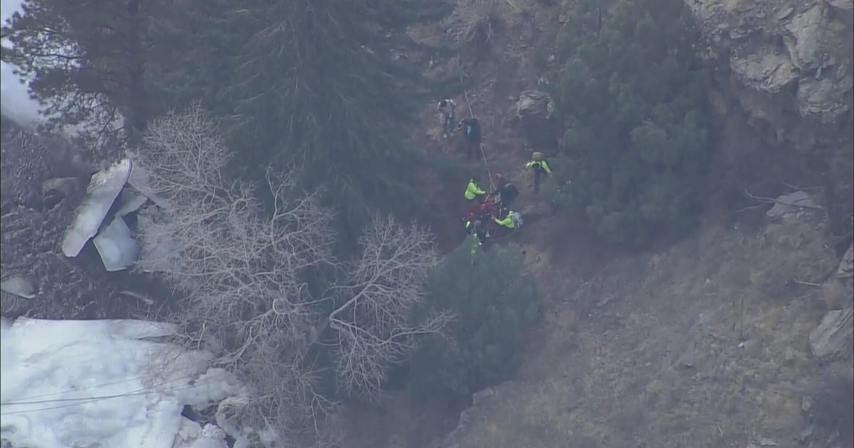 Injured hiker rescued in Jefferson County - CBS Colorado