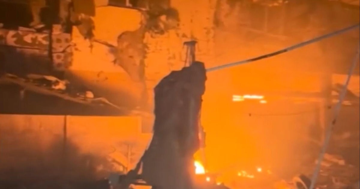 Russia launches massive attack on Ukraine overnight