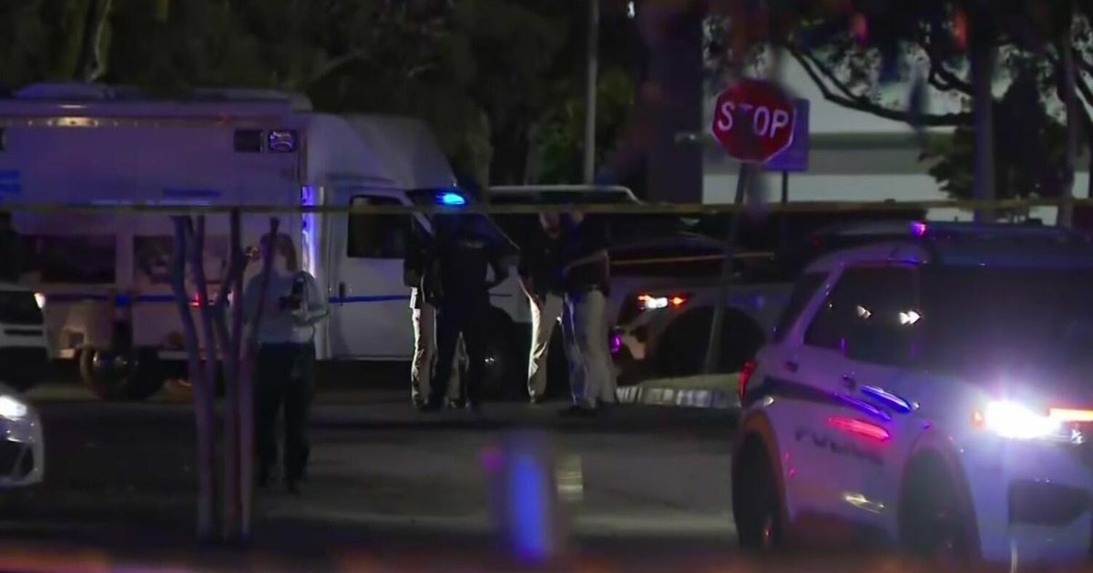 Detectives return to scene of deadly Sunrise shooting looking for more clues