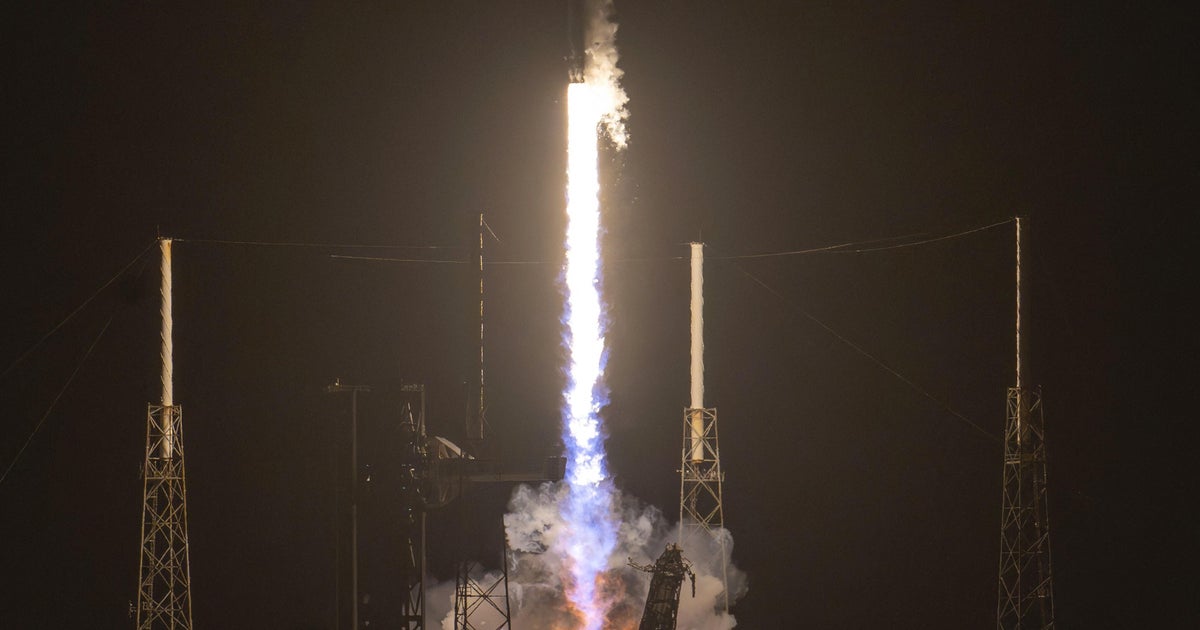 Fresh crew takes off on flight to International Space Station