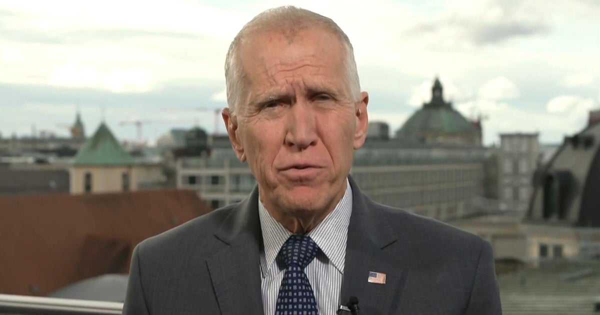 Sen. Thom Tillis: "I have questions" about whether GOP will control House after 2026 midterms