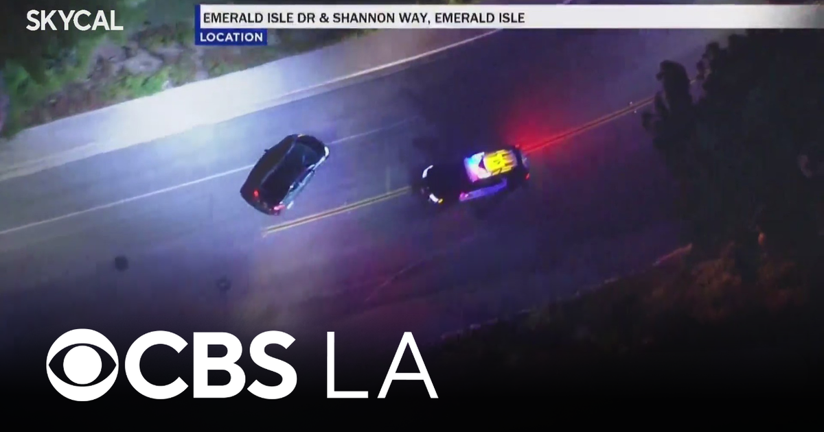 Stolen vehicle suspect leads LA police on lengthy pursuit - CBS Los Angeles