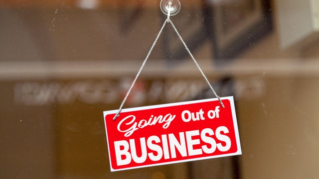 Going out of business - Closed sign 