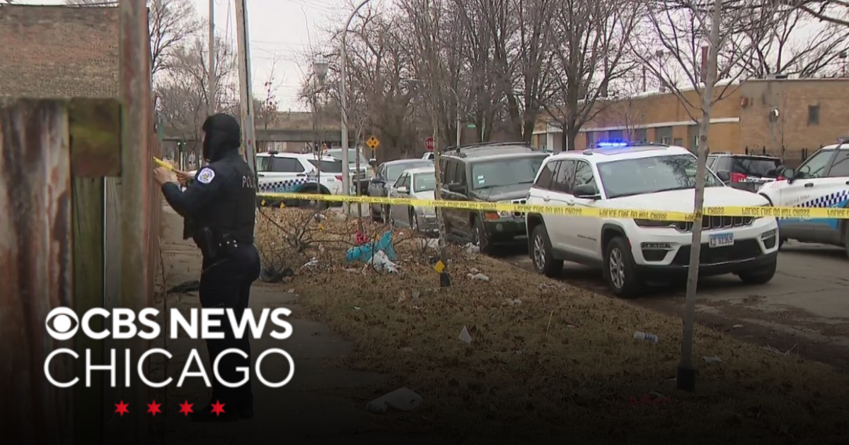 Man found shot to death in Lawndale neighborhood, police say - CBS Chicago