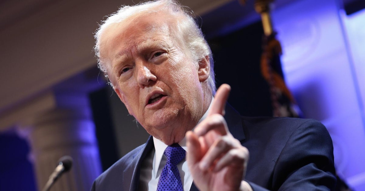 Trump blasts Supreme Court over tariffs, calls ruling “ridiculous” and “dumb”