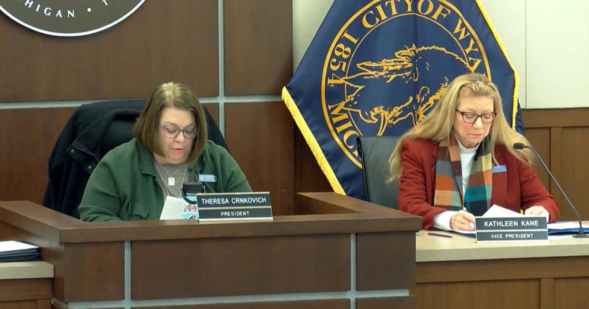 Wyandotte school board trustee resigns over "dogs or Muslims" social media post