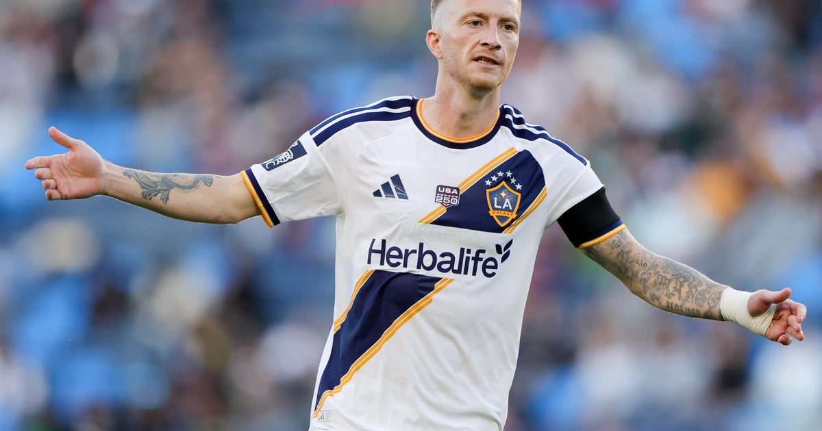 German star Marco Reus extends his stay with the LA Galaxy through 2027 ...