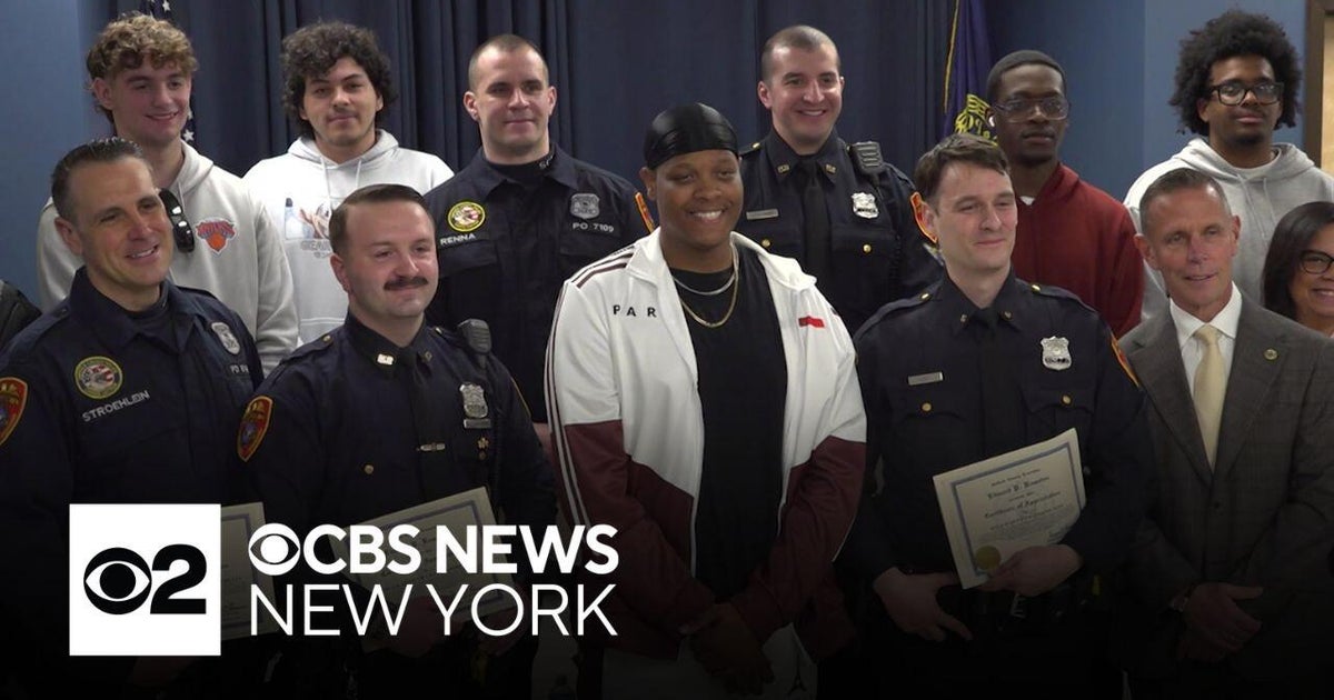 L.I. teen reunited with officers who saved him from burning car - CBS ...