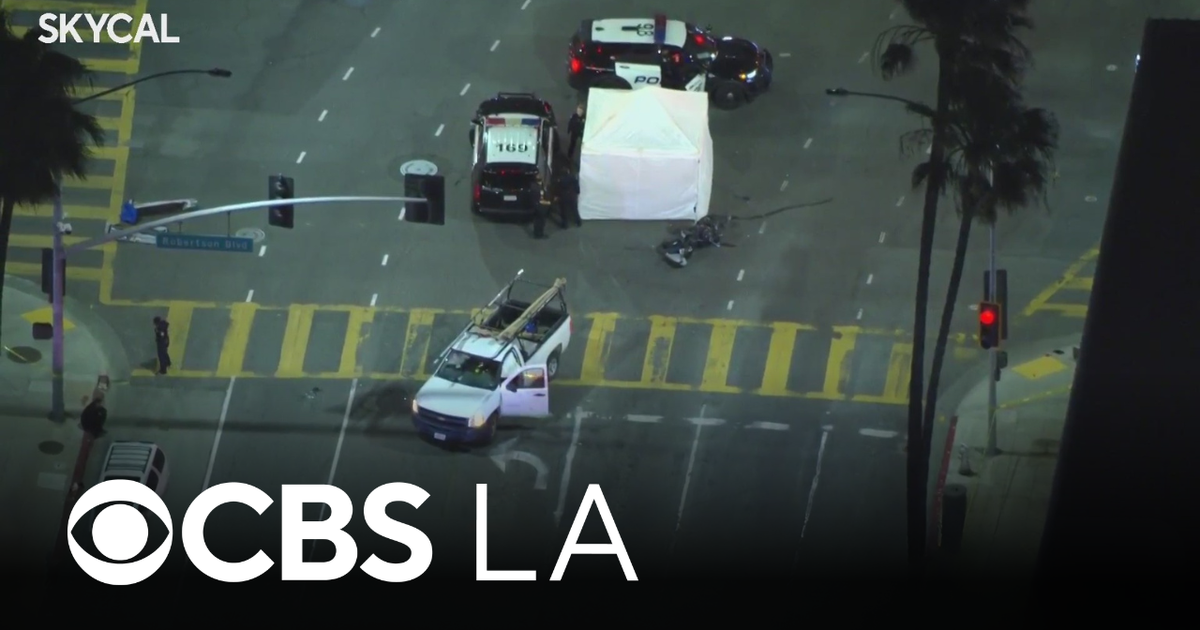 Crash involving motorcycle and truck in Beverly Hills leaves one dead ...