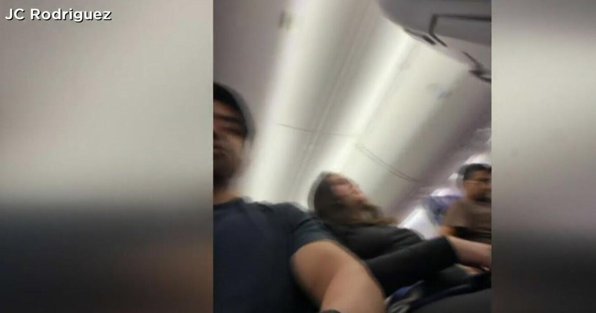 Flight bound for Fort Lauderdale makes emergency landing due to security scare