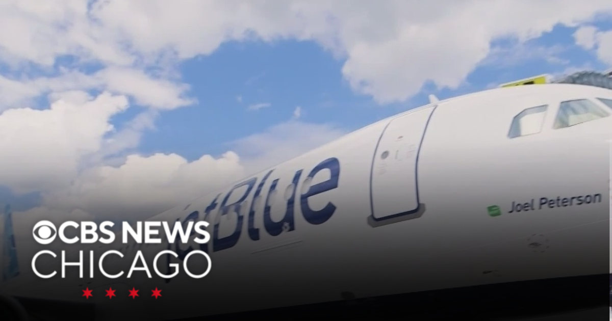 JetBlue planes flying again after “brief system outage” | Money Watch ...