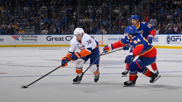 islanders-blues-mathew-barzal.jpg 