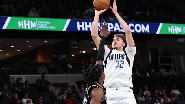 Dallas Mavericks v Memphis Grizzlies 