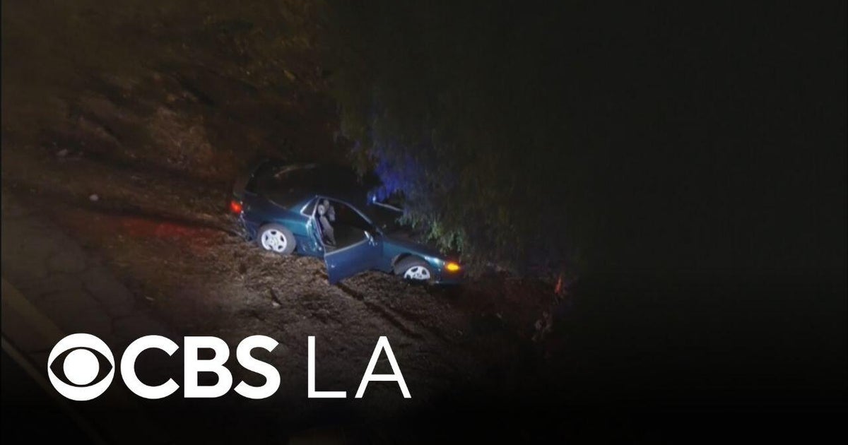 Pursuit suspect crashes into another driver on Los Angeles freeway ...