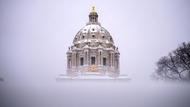 Major Snowstorm Pummels Minneapolis/St Paul Area 